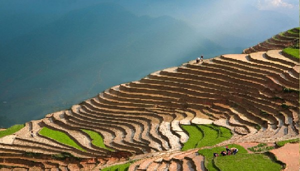 EXPLORE THE NORTH OF VIETNAM IN 10 DAY PACKAGE